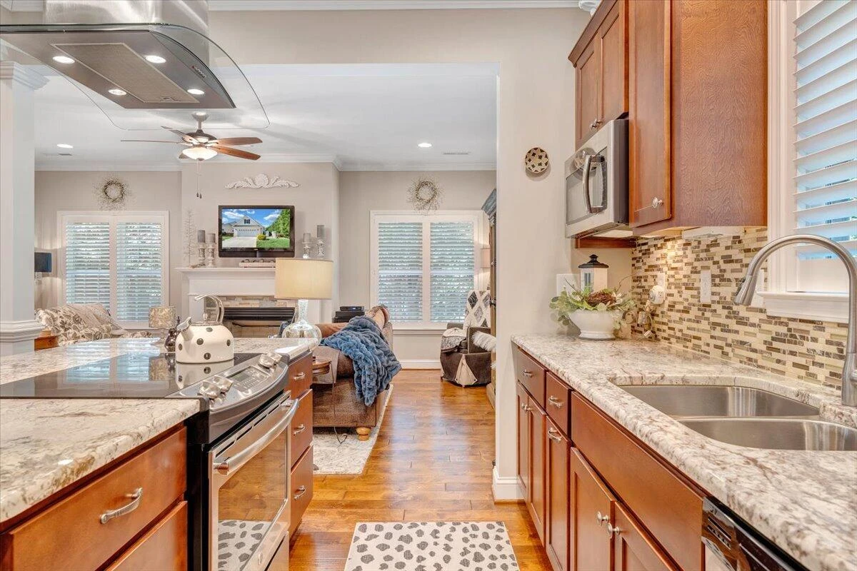3601 Colonial Court DR - Photo 19