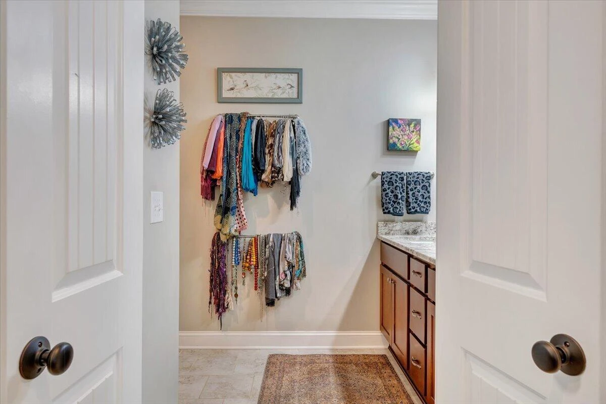 3601 Colonial Court DR - Photo 27