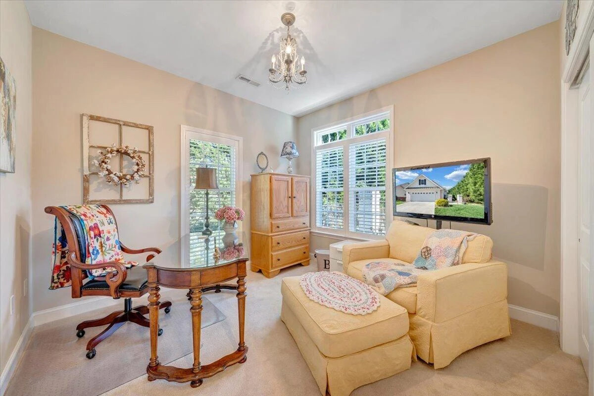 3601 Colonial Court DR - Photo 31