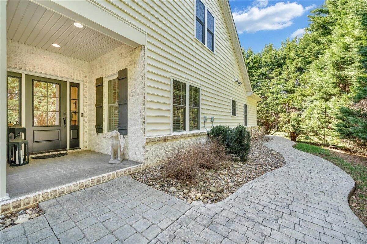 3601 Colonial Court DR - Photo 4