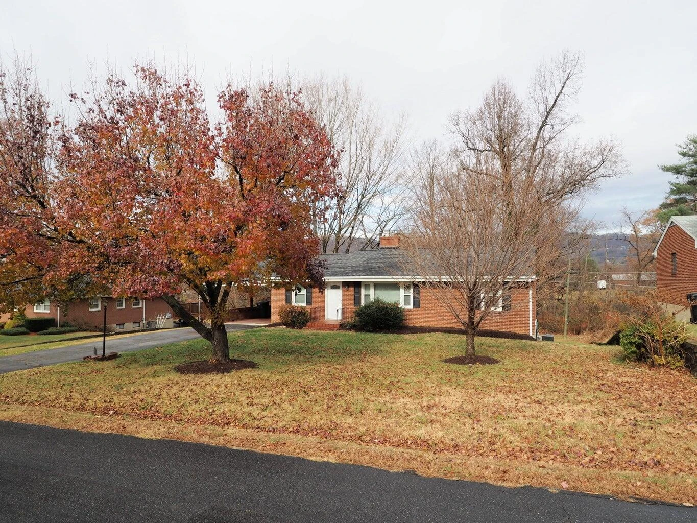 2644 Lindenwood DR