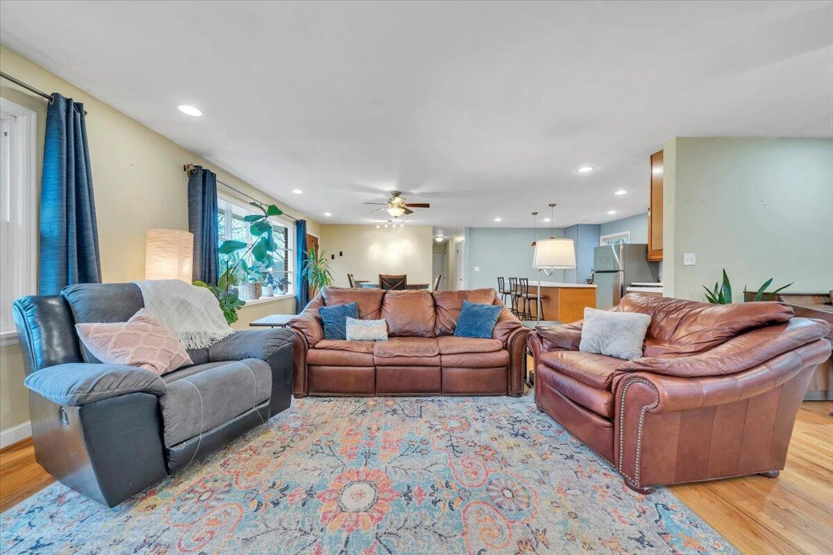 727 Plantation CIR - Photo 11