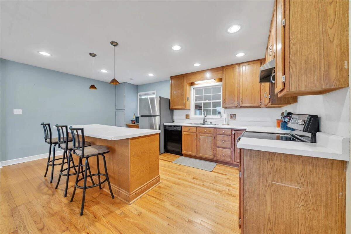 727 Plantation CIR - Photo 13