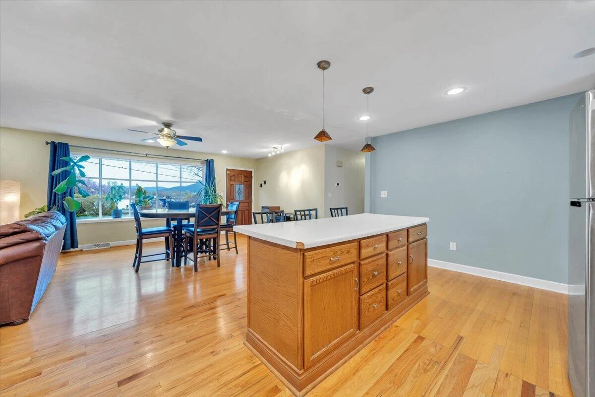 727 Plantation CIR - Photo 18