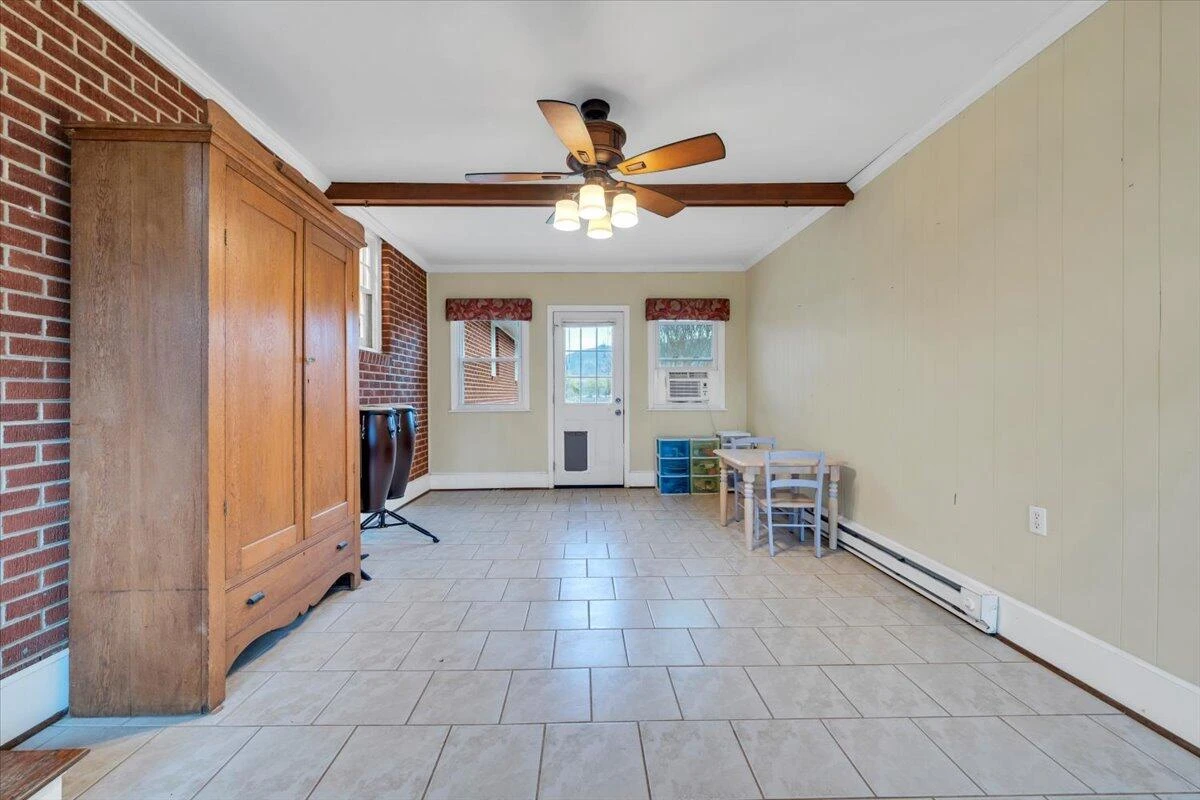 727 Plantation CIR - Photo 21