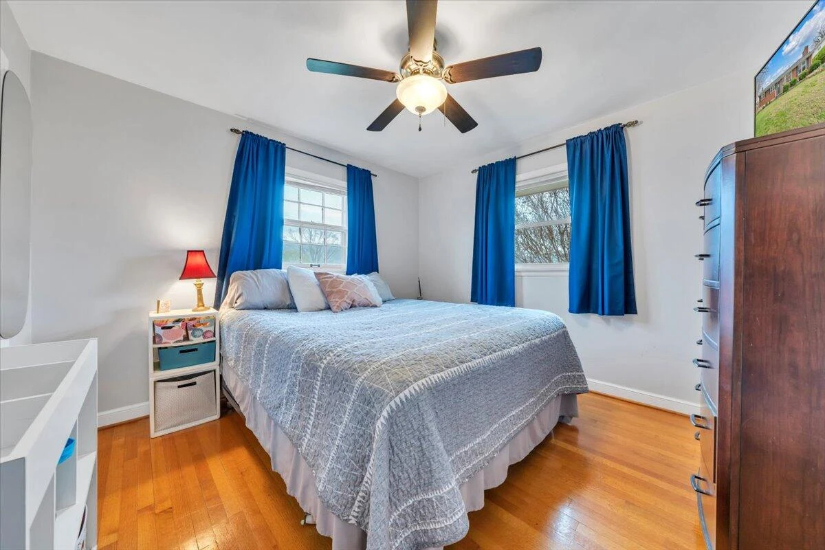 727 Plantation CIR - Photo 25