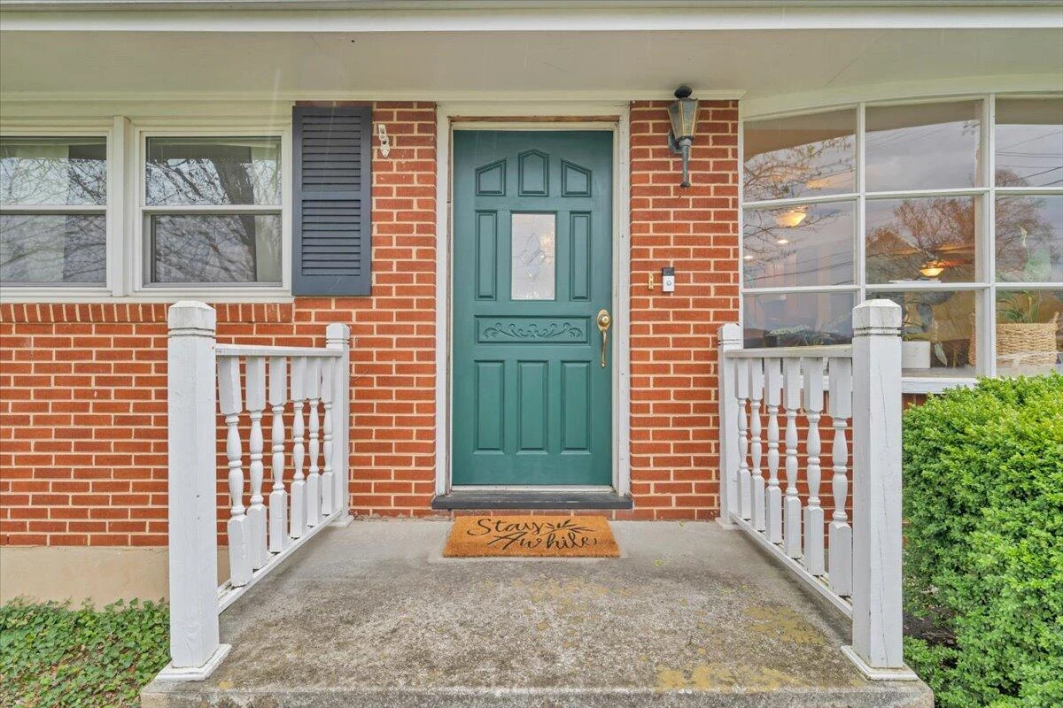 727 Plantation CIR - Photo 4