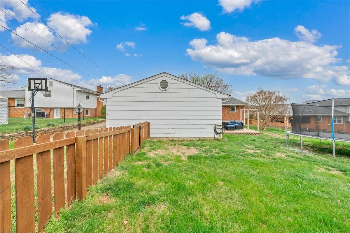 727 Plantation CIR - Photo 50