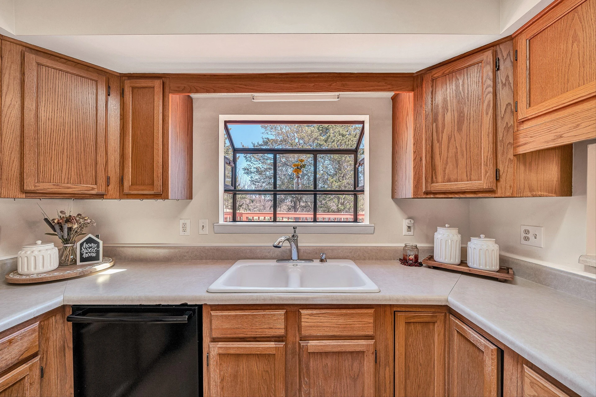 7901 Cedar Edge RD - Photo 13