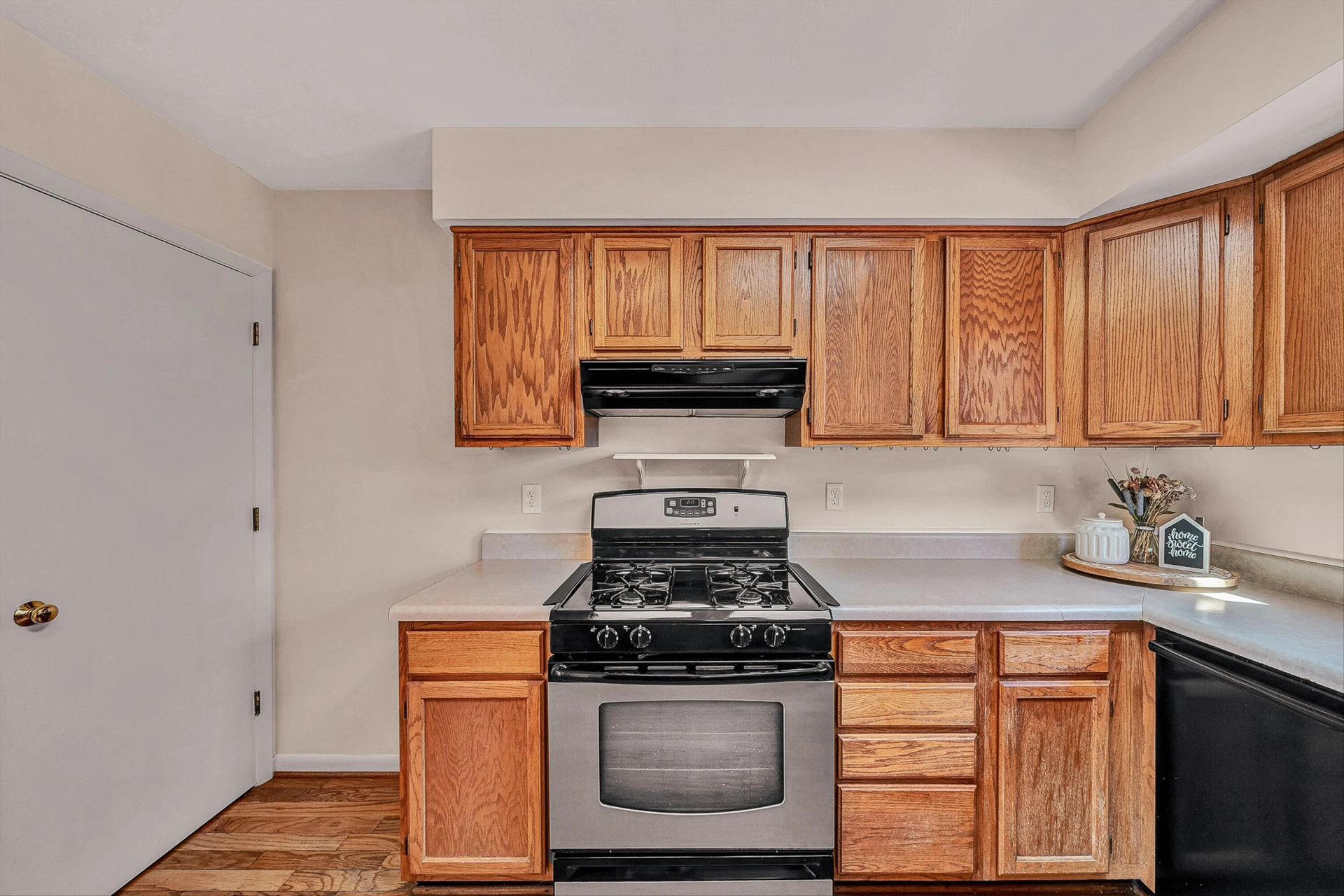 7901 Cedar Edge RD - Photo 17