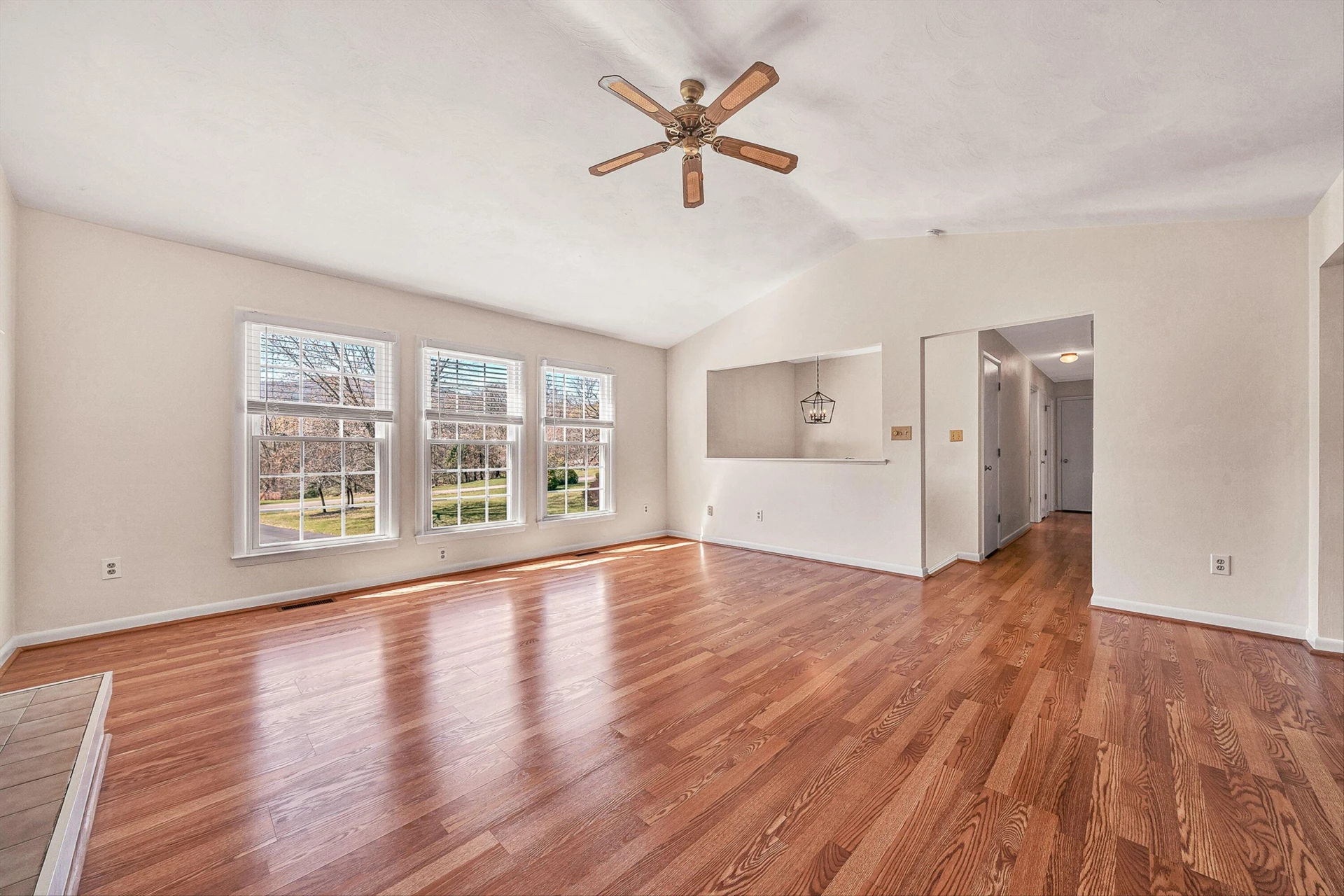 7901 Cedar Edge RD - Photo 10