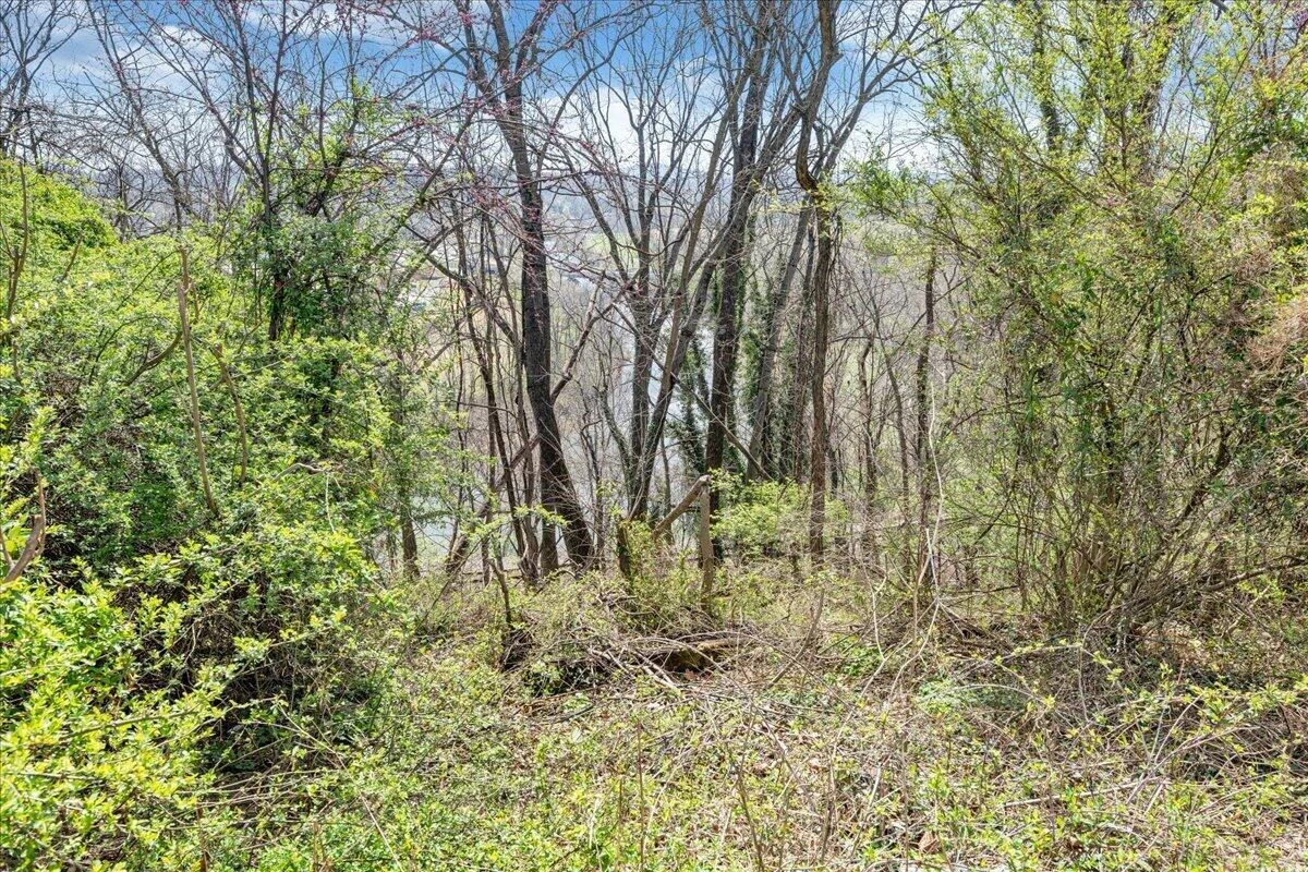 1433 Gladstone AVE SE - Photo 22