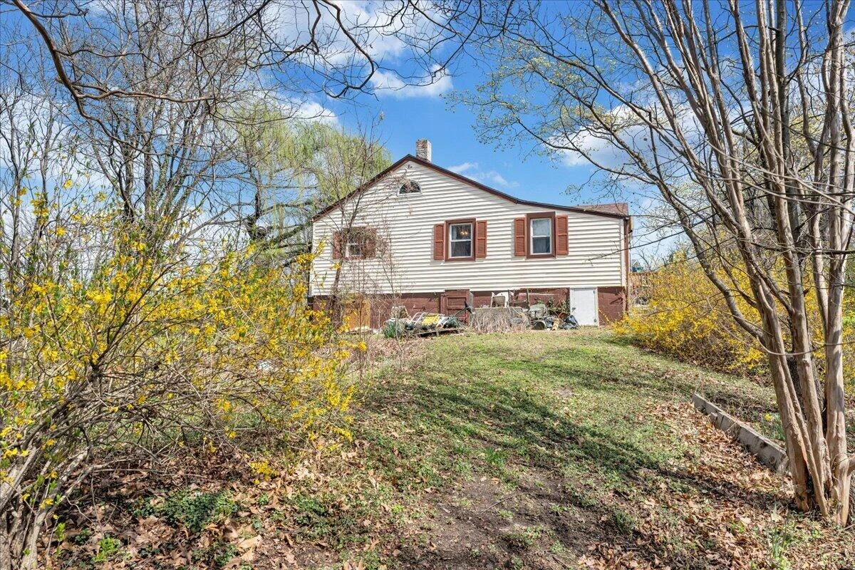 1433 Gladstone AVE SE - Photo 24