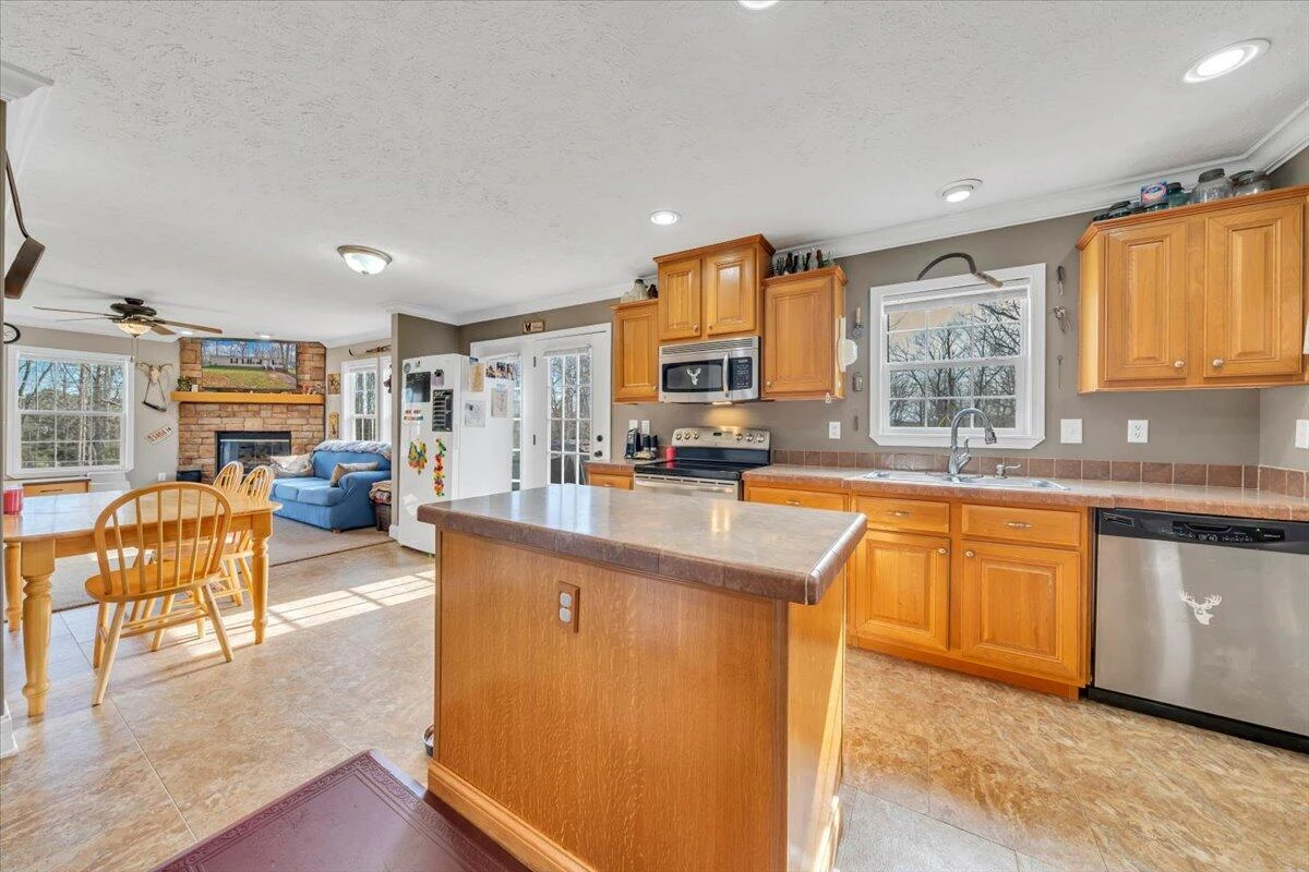 1060 MARBLE CREEK CT - Photo 12