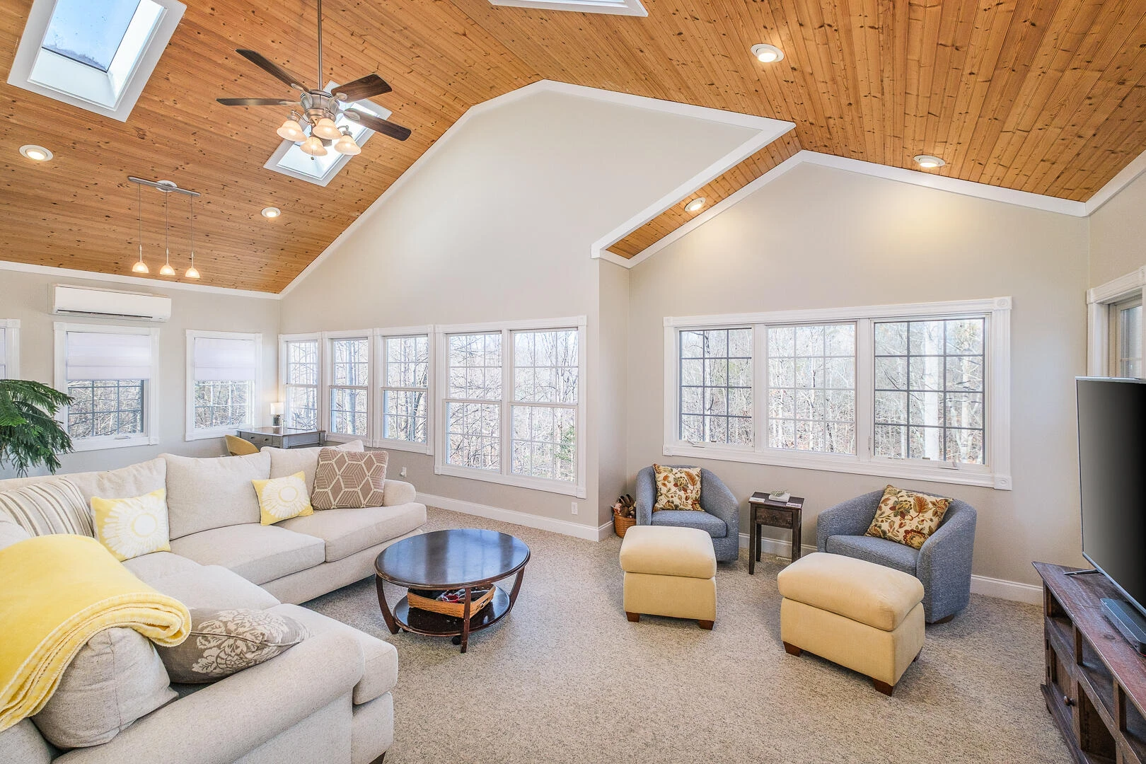 2085 Lakewood Forest RD - Photo 14