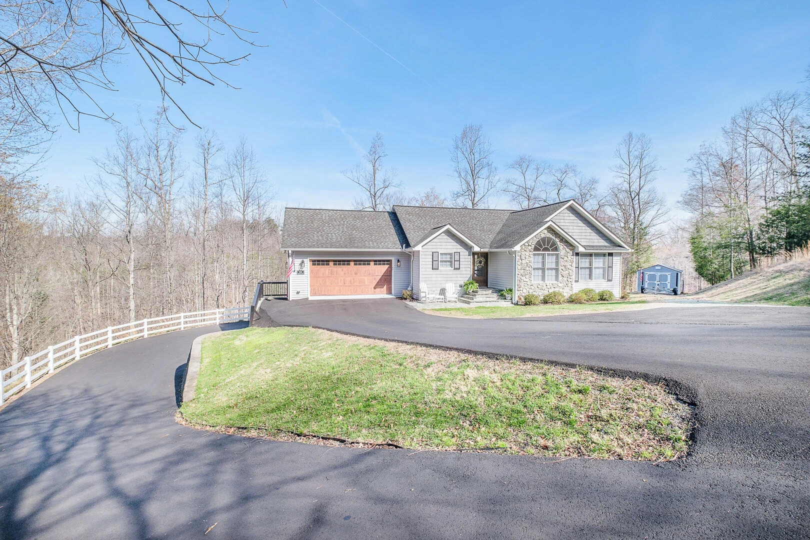 2085 Lakewood Forest RD - Photo 5