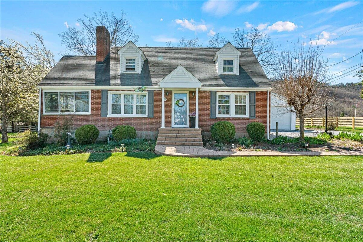 779 Catawba RD - Photo 4
