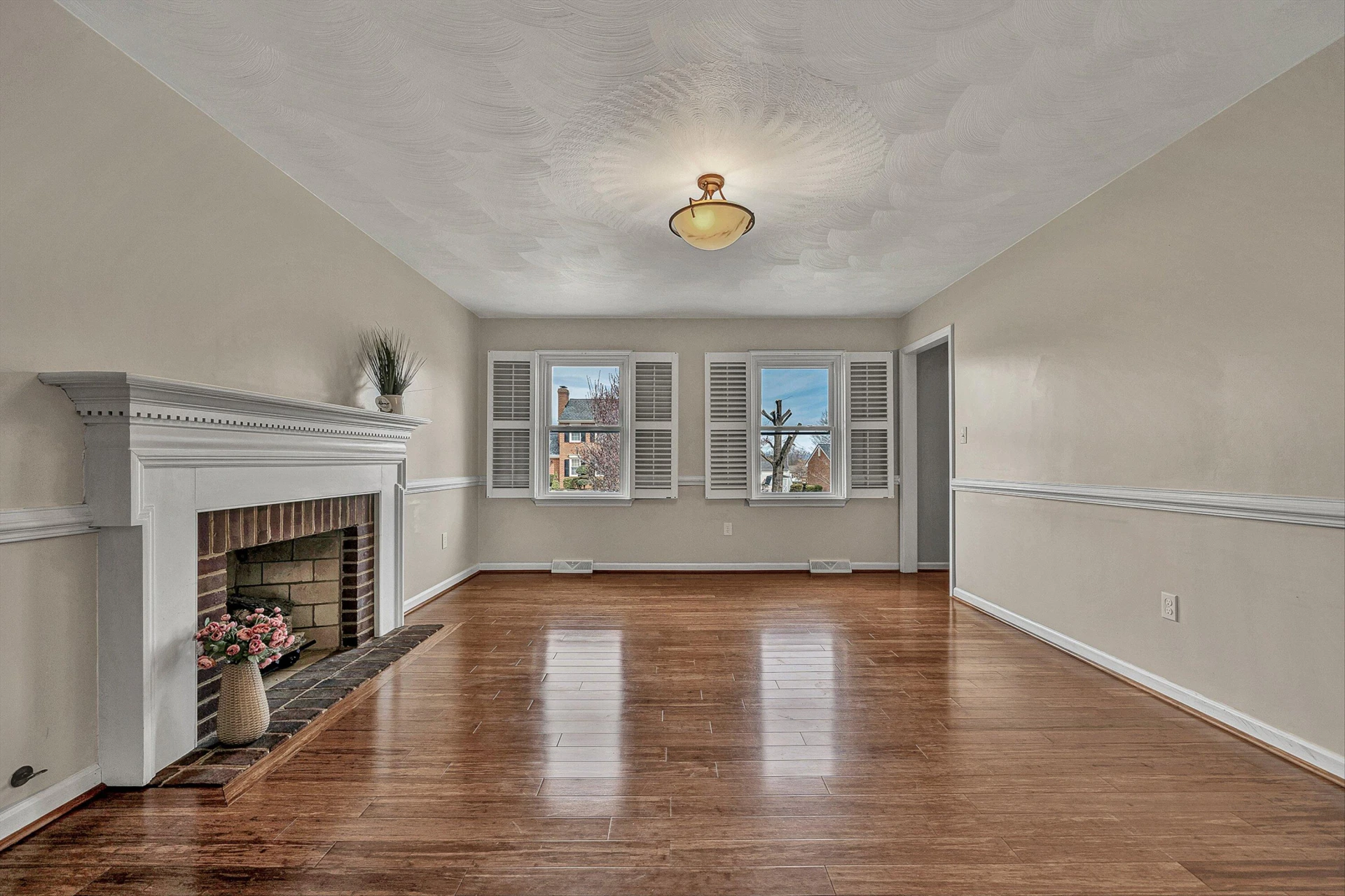 712 Joan CIR - Photo 15