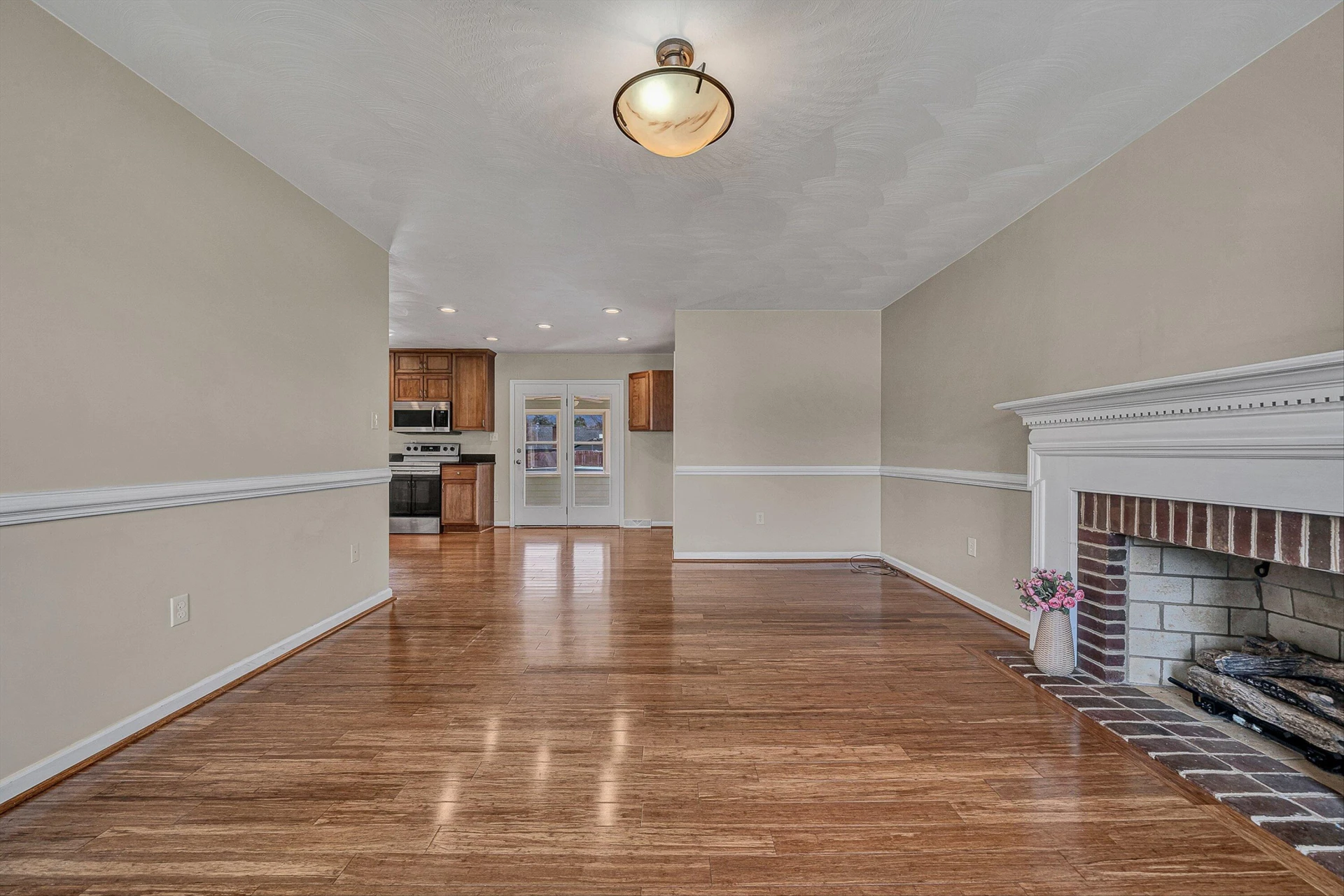 712 Joan CIR - Photo 17