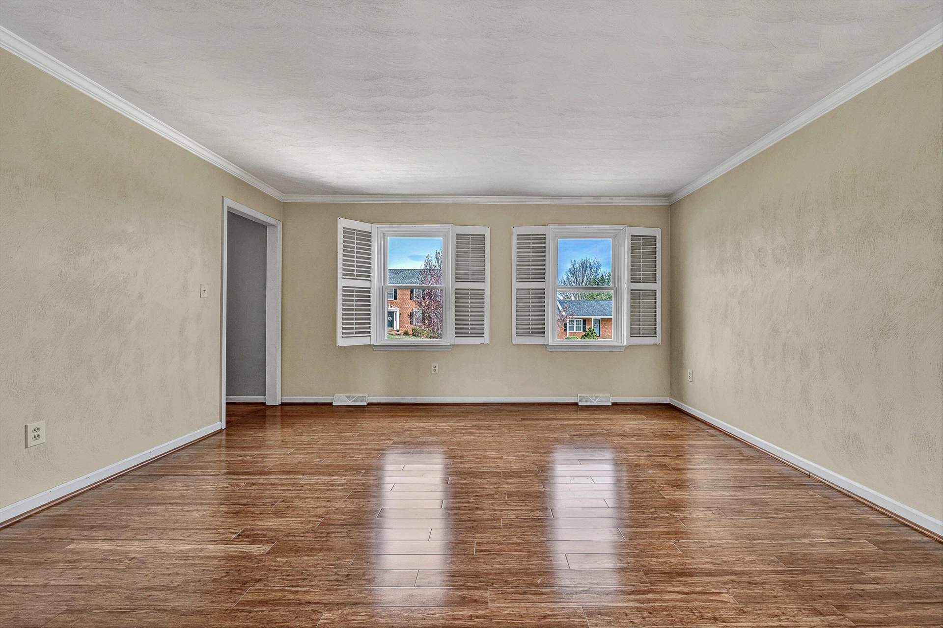 712 Joan CIR - Photo 22