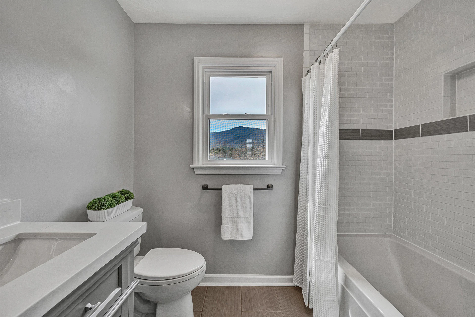 712 Joan CIR - Photo 32