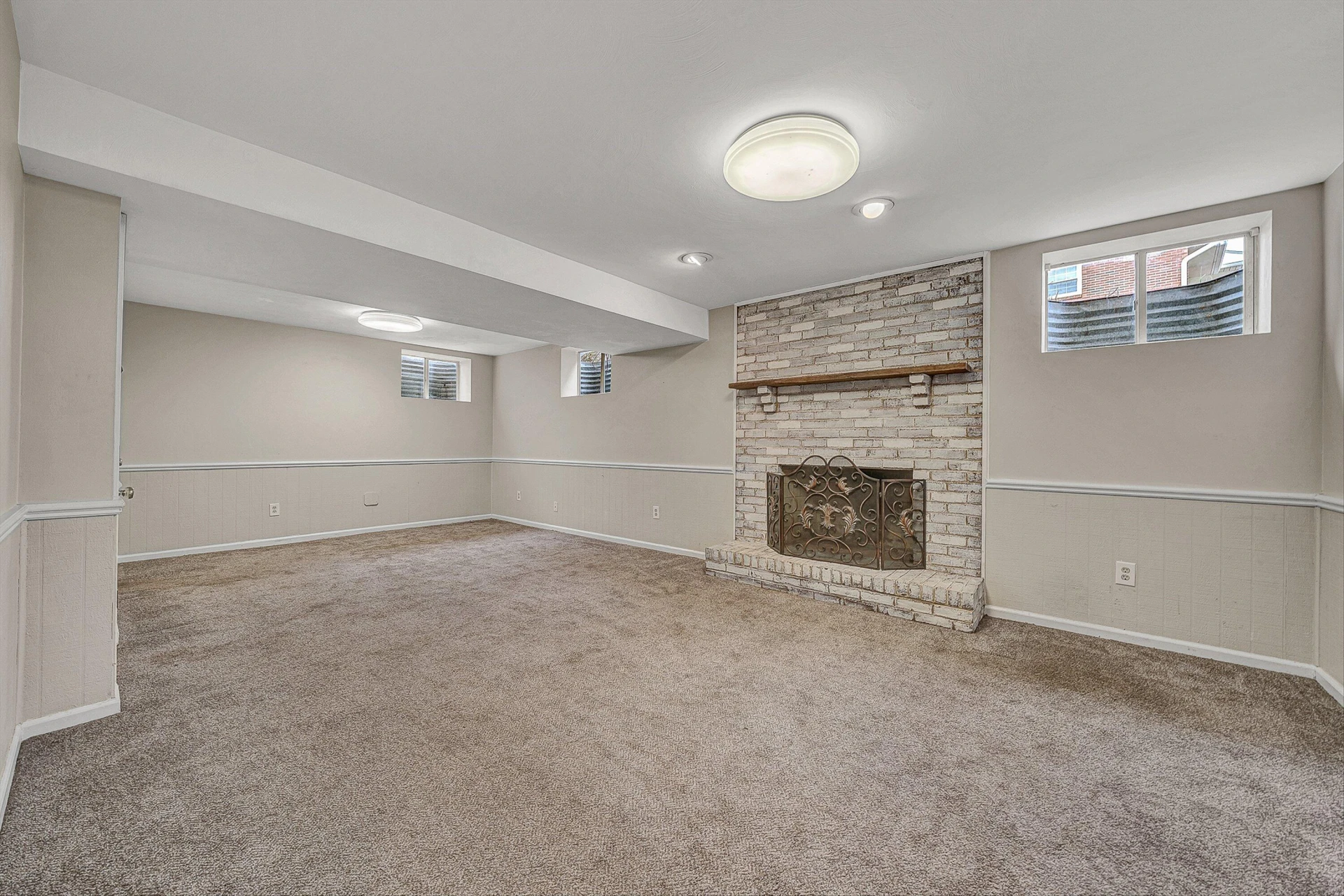 712 Joan CIR - Photo 38