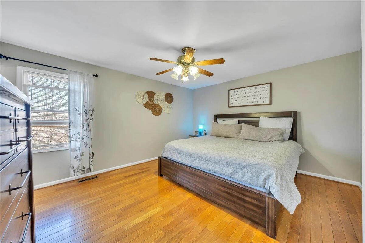 3622 View AVE - Photo 16