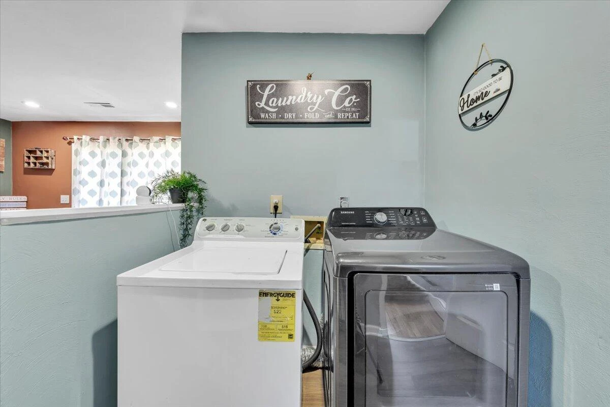 3622 View AVE - Photo 32