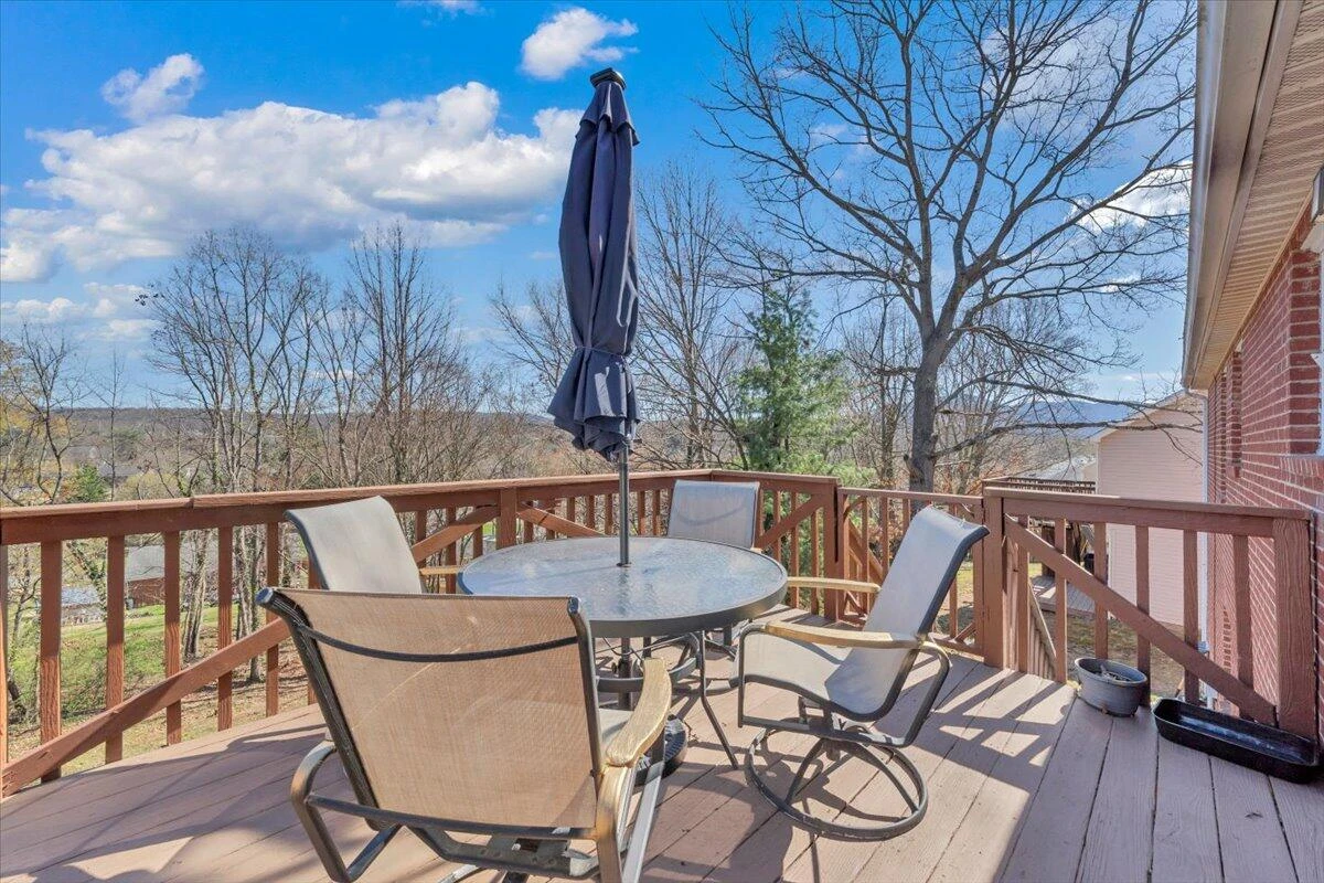 3622 View AVE - Photo 36