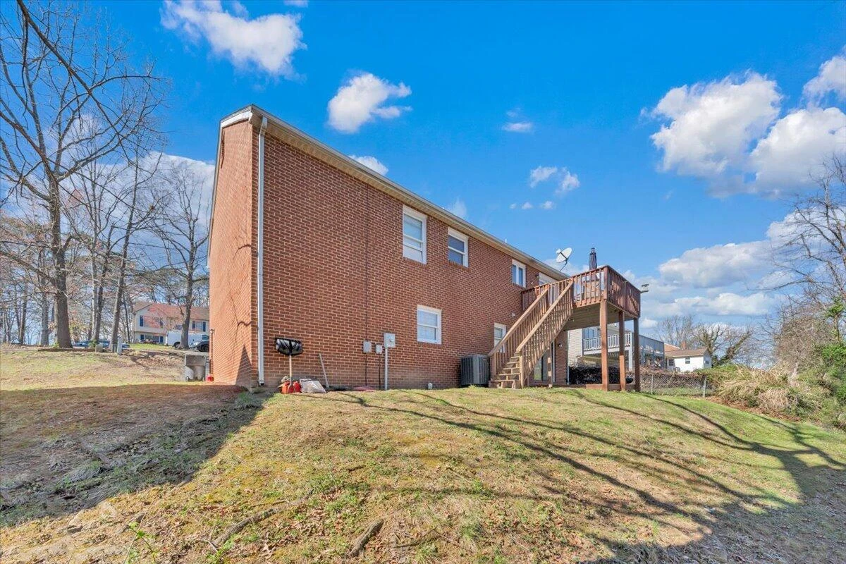 3622 View AVE - Photo 40