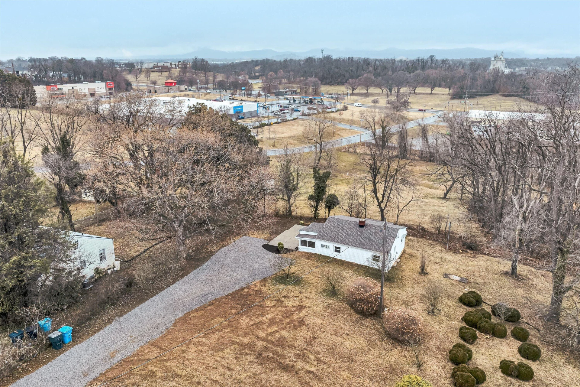 2228 Eastland AVE SE - Photo 32