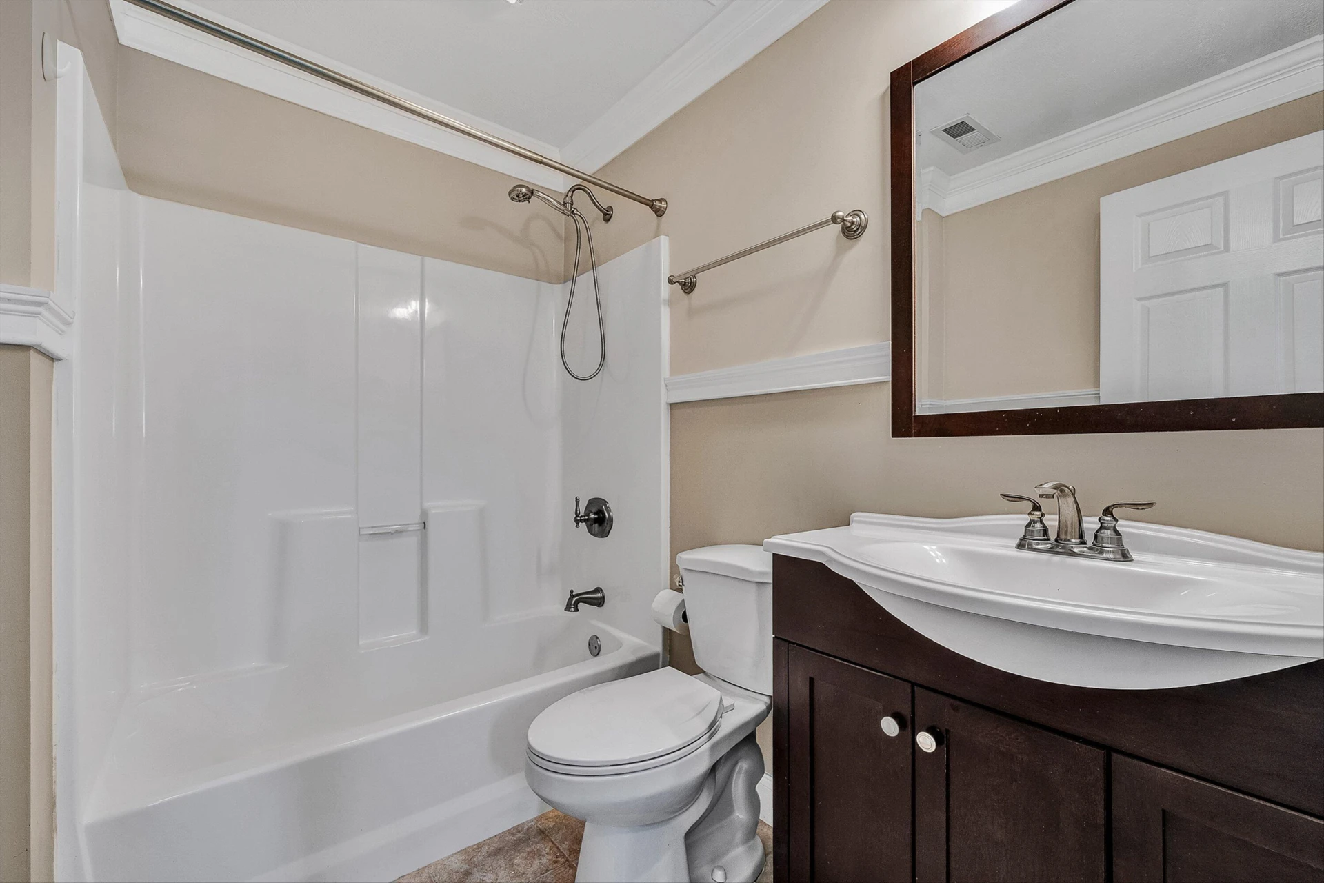 385 Tanglewood DR - Photo 24