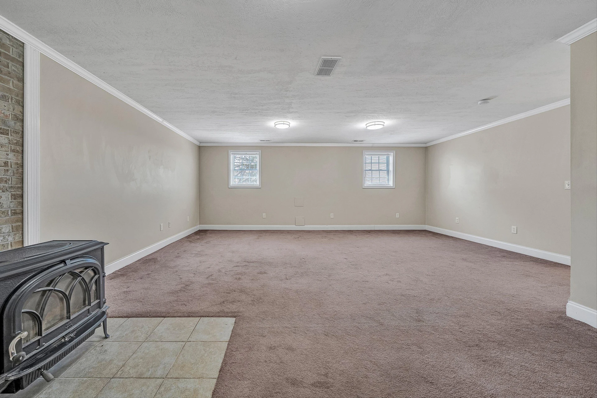 385 Tanglewood DR - Photo 27