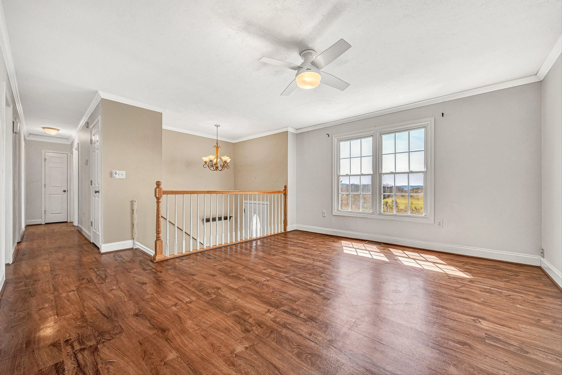 385 Tanglewood DR - Photo 6