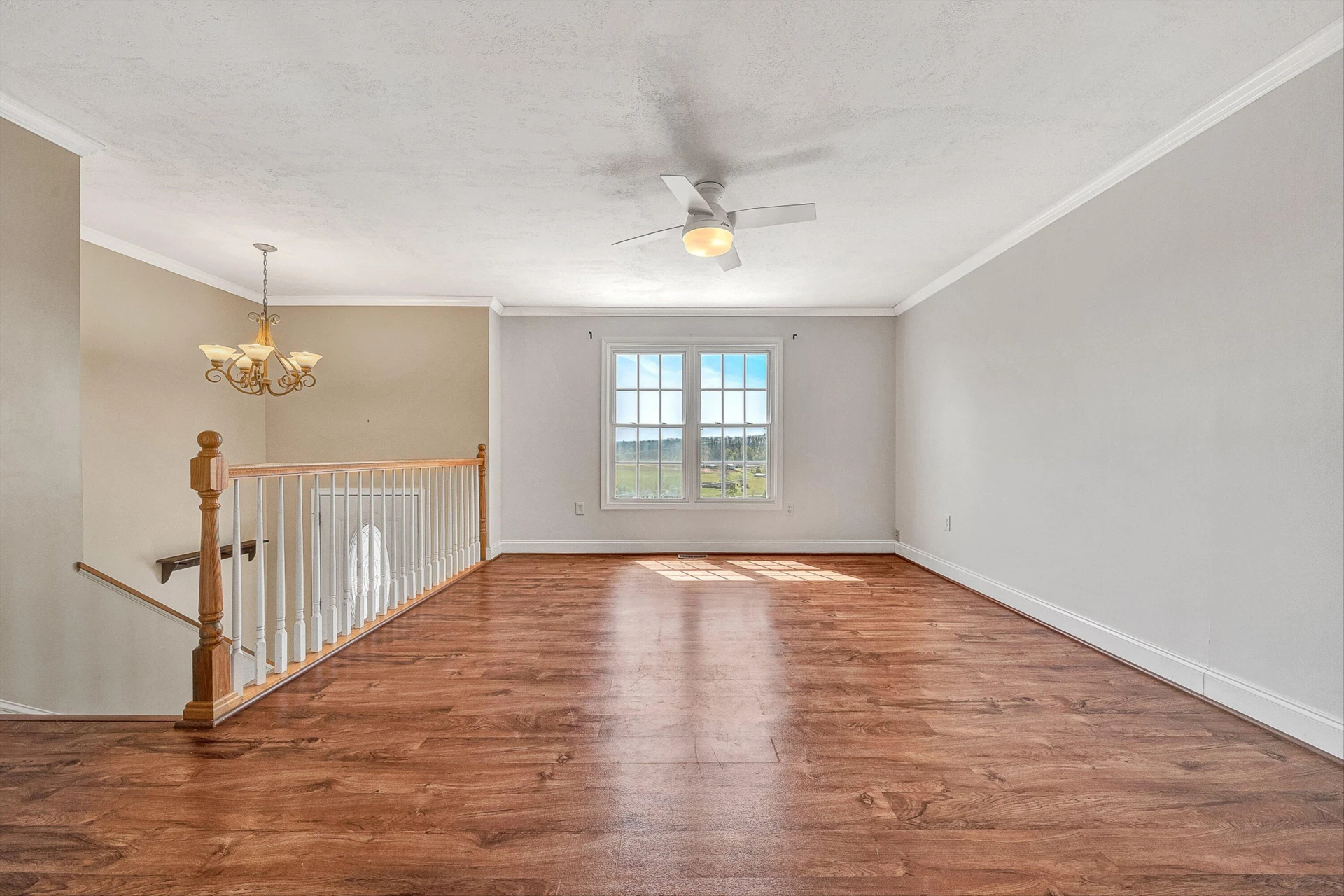 385 Tanglewood DR - Photo 7