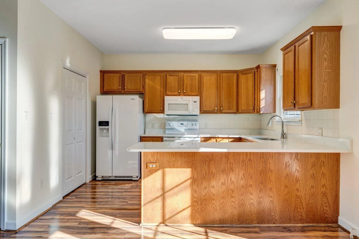 141 Chestnut Creek DR - Photo 18