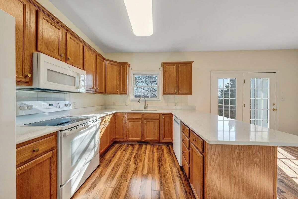 141 Chestnut Creek DR - Photo 20