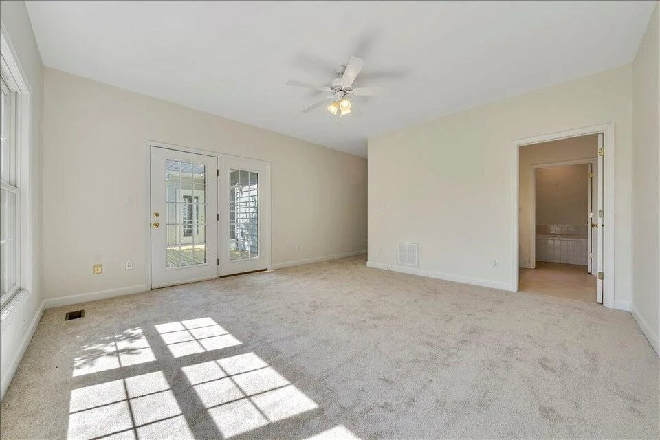 141 Chestnut Creek DR - Photo 24
