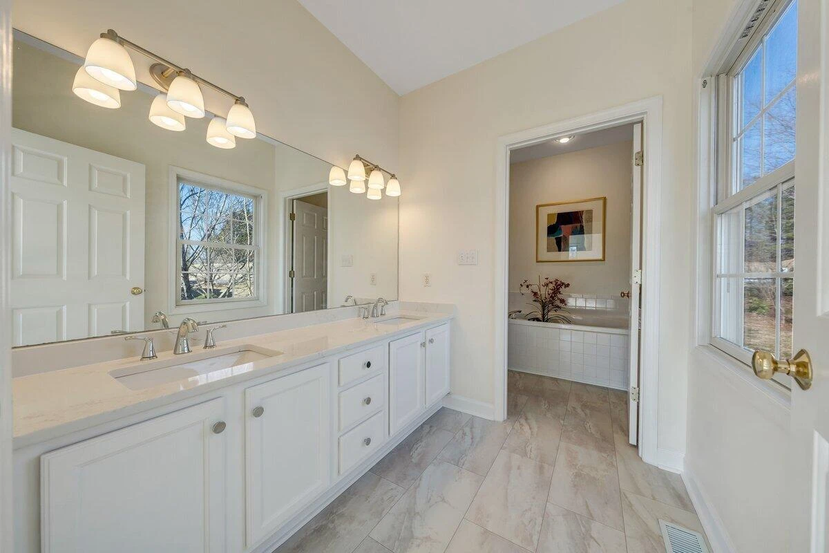 141 Chestnut Creek DR - Photo 28