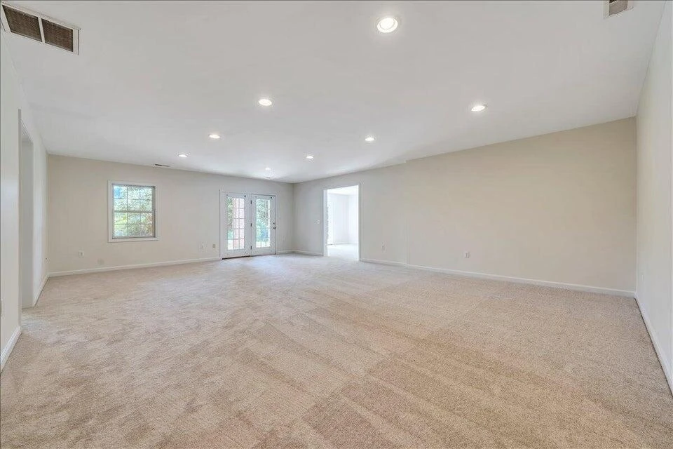 141 Chestnut Creek DR - Photo 42