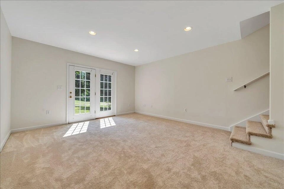 141 Chestnut Creek DR - Photo 46