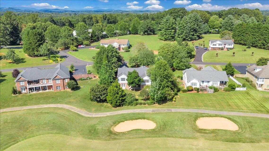 141 Chestnut Creek DR - Photo 8