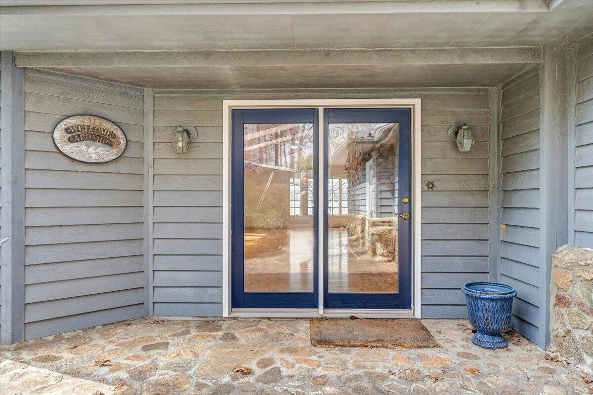 223 Lee DR - Photo 11