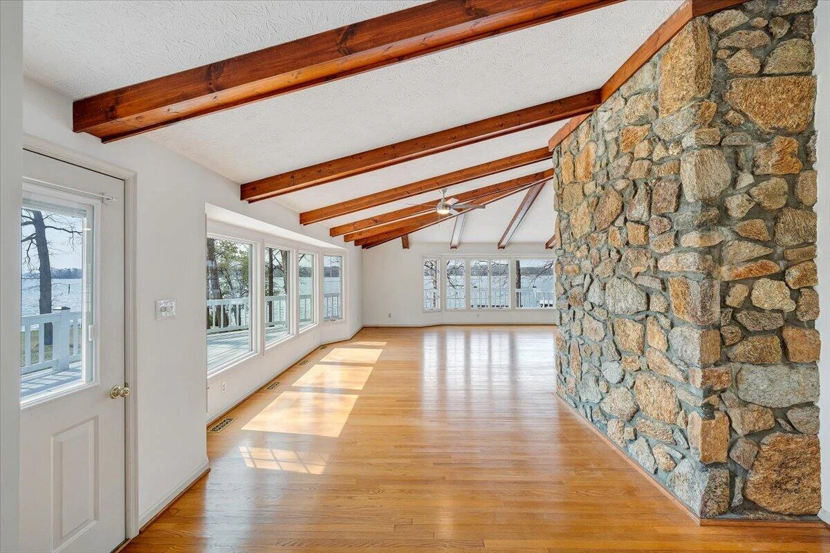 223 Lee DR - Photo 14