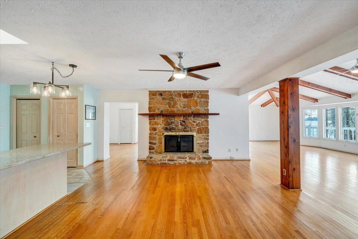 223 Lee DR - Photo 26