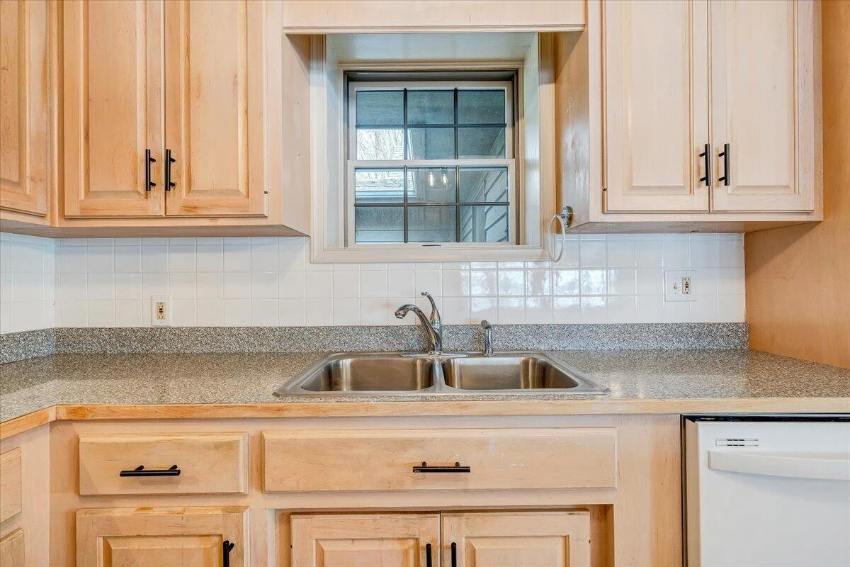 223 Lee DR - Photo 31
