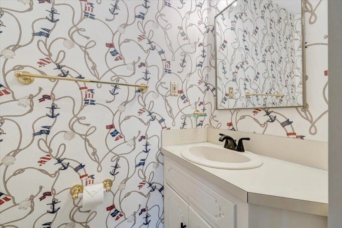 223 Lee DR - Photo 48