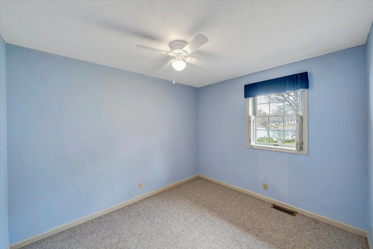 223 Lee DR - Photo 50