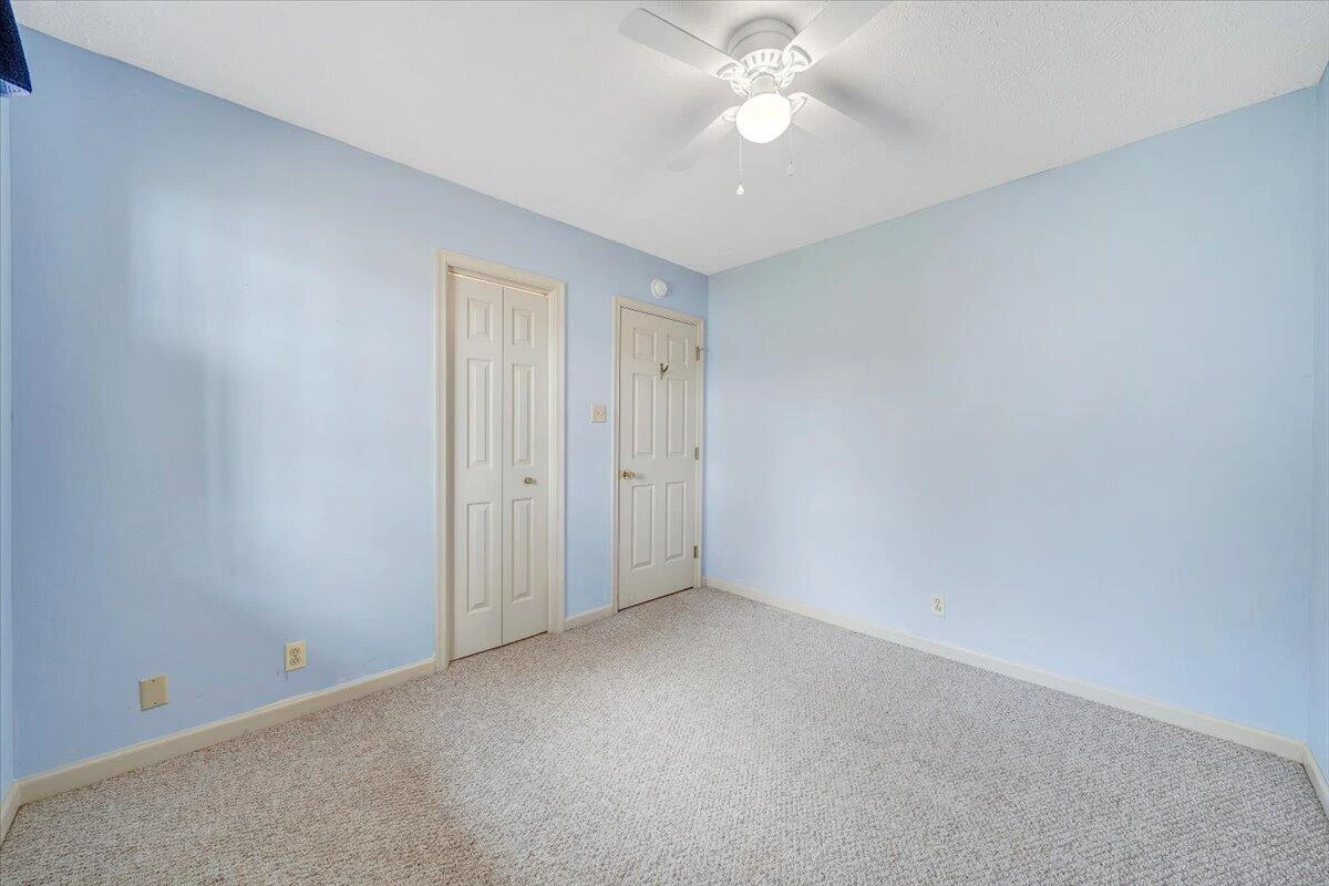 223 Lee DR - Photo 51