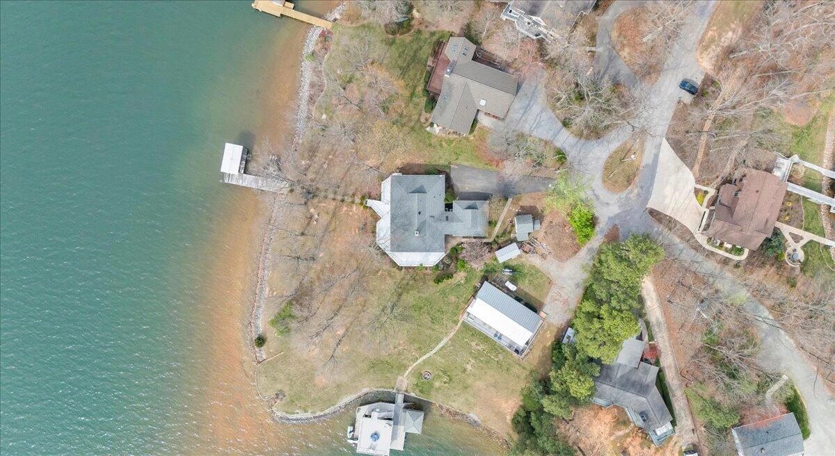 223 Lee DR - Photo 7